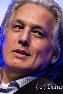 Robert Beltran photo Robert Beltran
